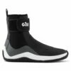 Gill Junior Edge Segelstiefel - Schwarz/weiß - 965J 2 Gill Junior Edge Segelstiefel - Schwarz/weiß - 965J -Coast Water Sports Verkaufs-Shop 2023 Gill Edge Wetsuit Dinghy Sailing Boots 965 BLK01 1